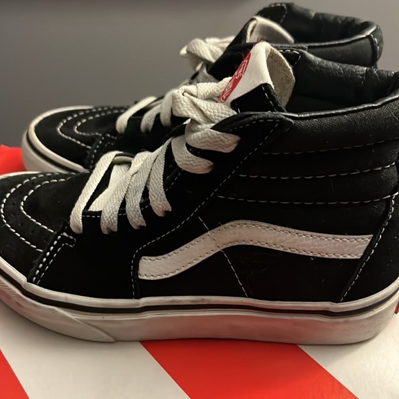 Kids Black & White High Top Vans - Picture 2 of 8